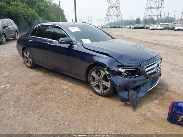 2017 MERCEDES-BENZ E 300 4MATIC 1