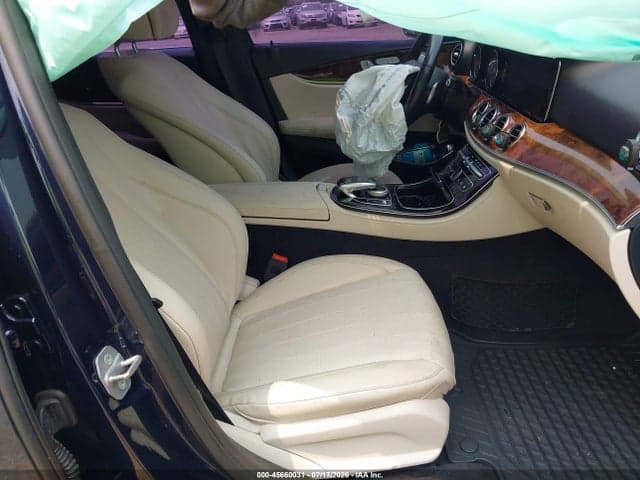 2017 MERCEDES-BENZ E 300 4MATIC 5