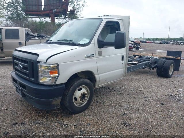 2021 FORD E-350 CUTAWAY 2