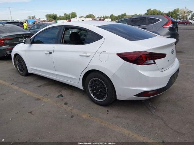 2020 HYUNDAI ELANTRA SE 3