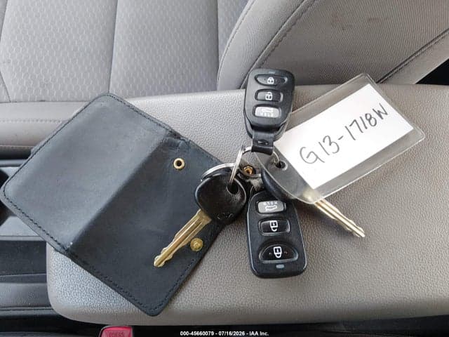 2019 HYUNDAI ELANTRA SE 11