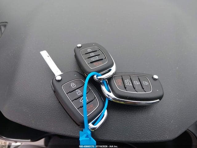 2019 HYUNDAI TUCSON SE 11