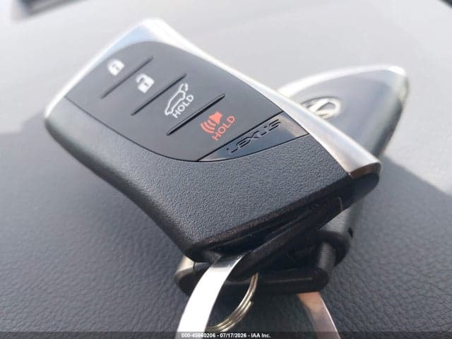 2026 LEXUS RX 450H+ LUXURY 11