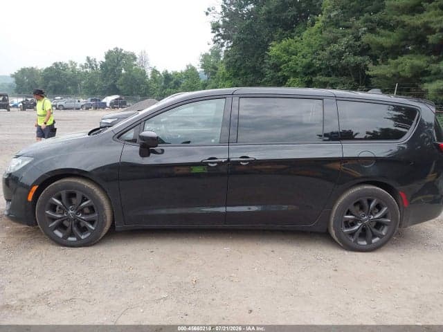 2018 CHRYSLER PACIFICA TOURING PLUS 14