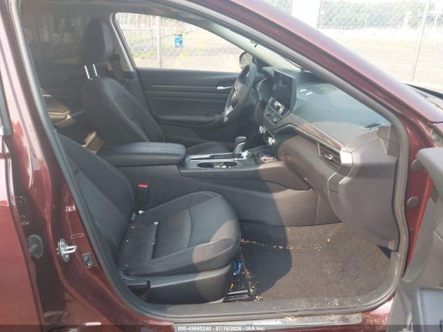 2025 NISSAN ALTIMA SV FWD 5