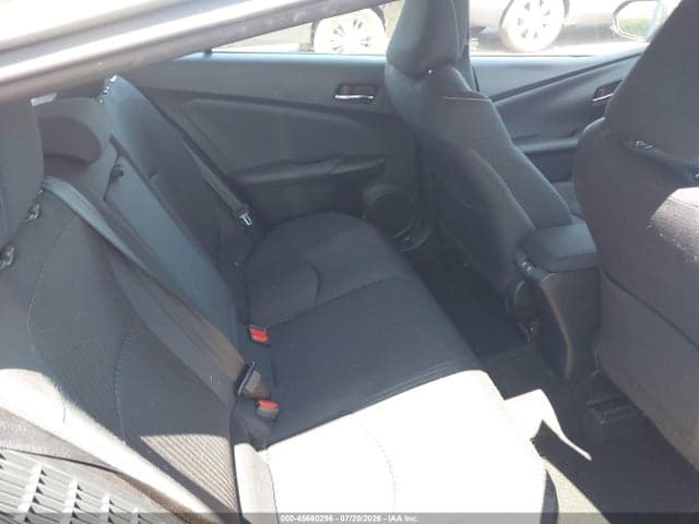 2021 TOYOTA PRIUS PRIME LE 8