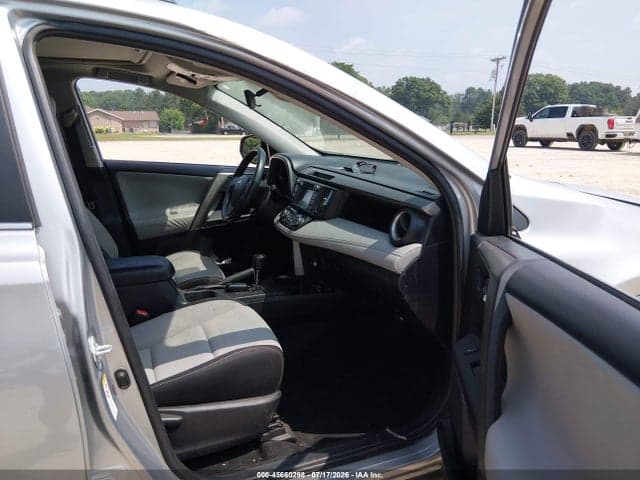2017 TOYOTA RAV4 XLE 5
