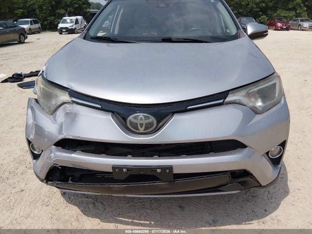 2017 TOYOTA RAV4 XLE 6
