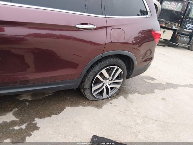 2017 HONDA PILOT TOURING 17