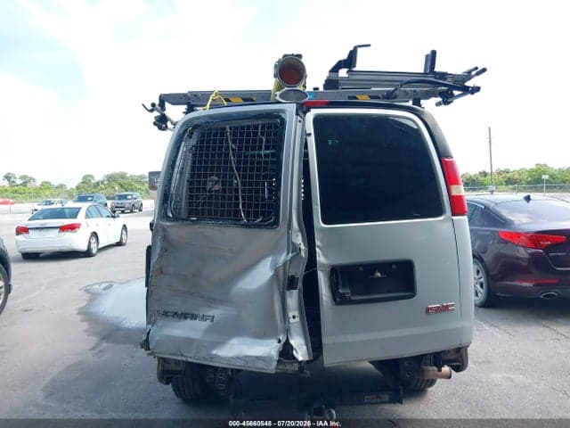 2018 GMC SAVANA 2500 WORK VAN 6