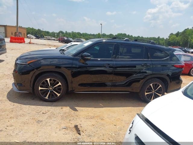2021 TOYOTA HIGHLANDER XSE 14