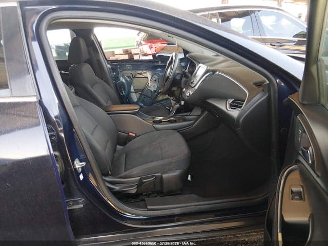 2017 CHEVROLET MALIBU 1LT 5
