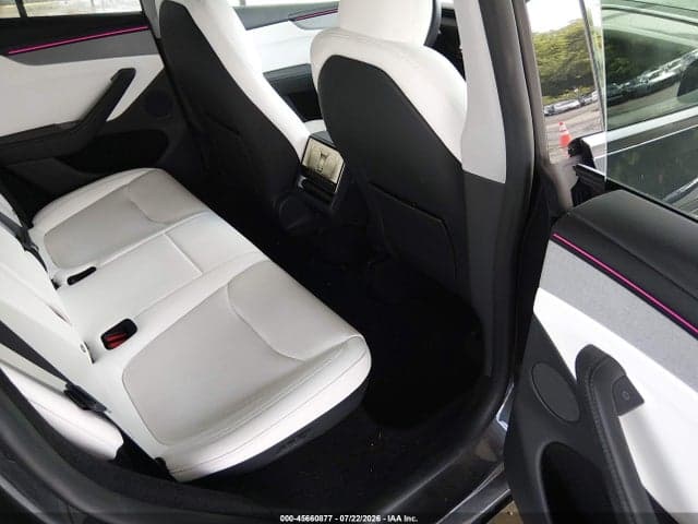 2026 TESLA MODEL Y PREMIUM REAR-WHEEL DRIVE/REAR-WHEEL DRIVE 8