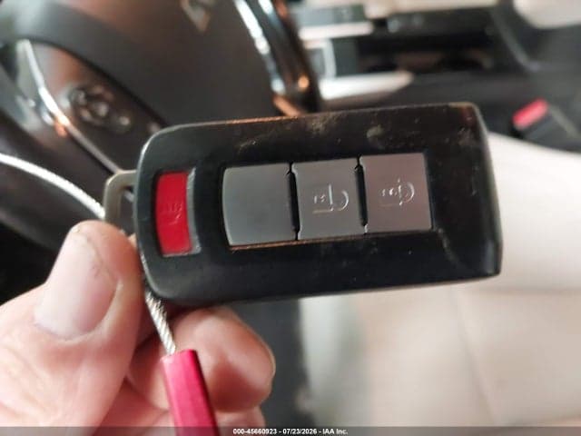 2019 MITSUBISHI ECLIPSE CROSS SE 11