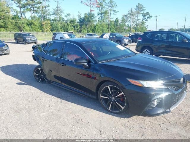 2018 TOYOTA CAMRY XSE - 1