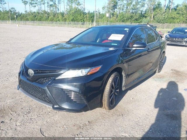 2018 TOYOTA CAMRY XSE 2