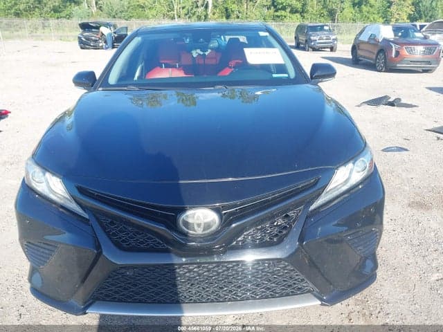 2018 TOYOTA CAMRY XSE 12