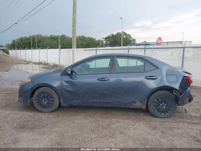 2017 TOYOTA COROLLA LE 14