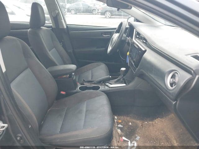 2017 TOYOTA COROLLA LE 5