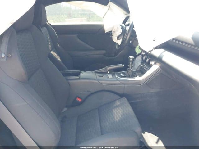 2024 TOYOTA GR86 5