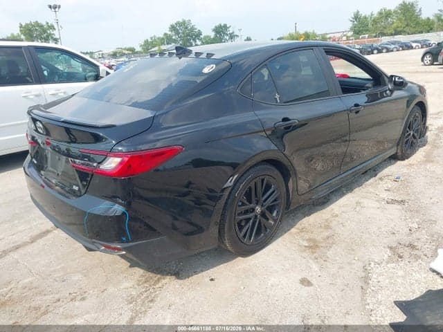 2026 TOYOTA CAMRY SE 4