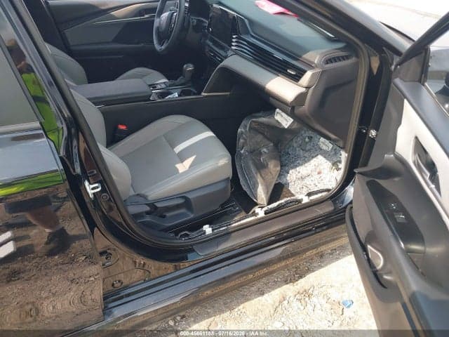 2026 TOYOTA CAMRY SE 5