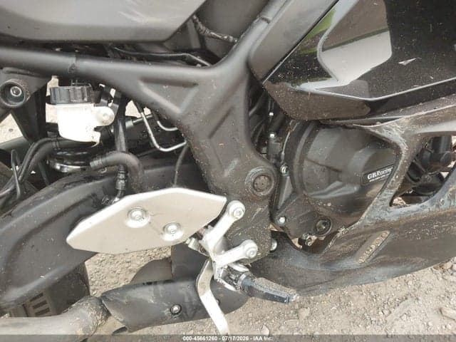 2025 YAMAHA YFZ320 A 8