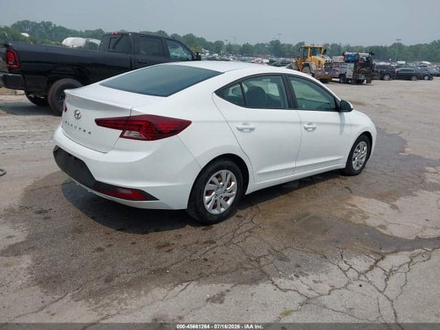2020 HYUNDAI ELANTRA SE 4