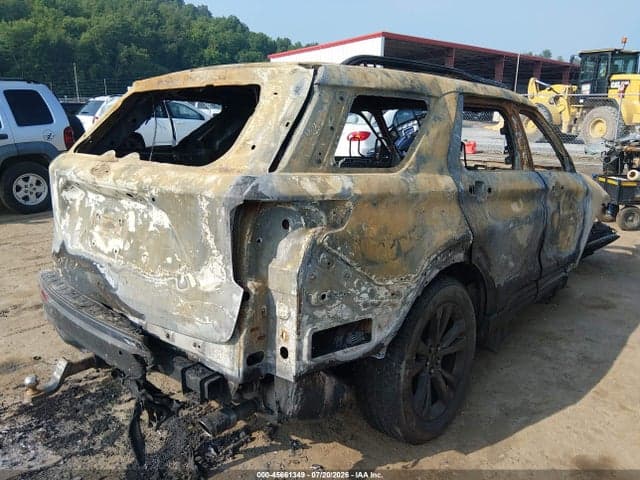 2021 FORD EXPLORER XLT 4