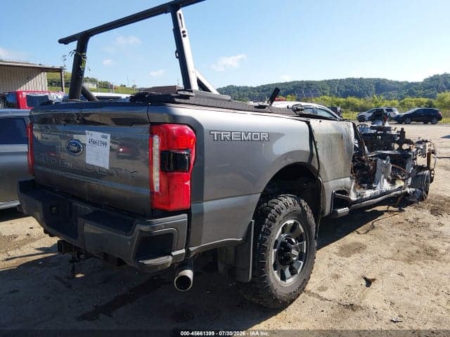 2024 FORD F-250 LARIAT 4