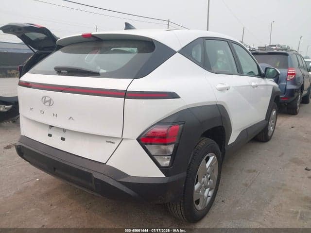 2025 HYUNDAI KONA SE 4