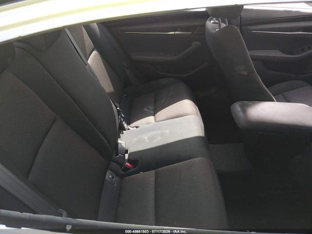 2019 MAZDA MAZDA3 8