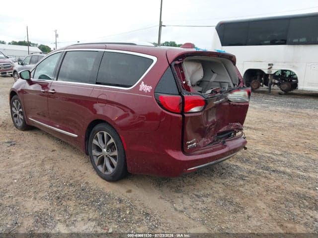 2017 CHRYSLER PACIFICA LIMITED 3