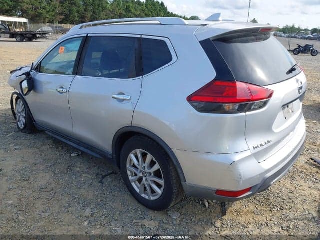 2017 NISSAN ROGUE SV 3