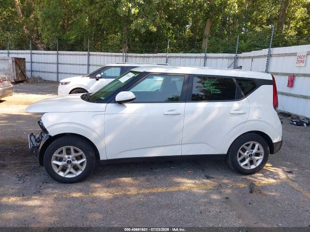 2022 KIA SOUL LX 15