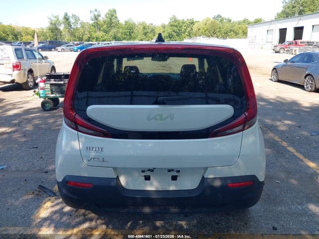 2022 KIA SOUL LX 17