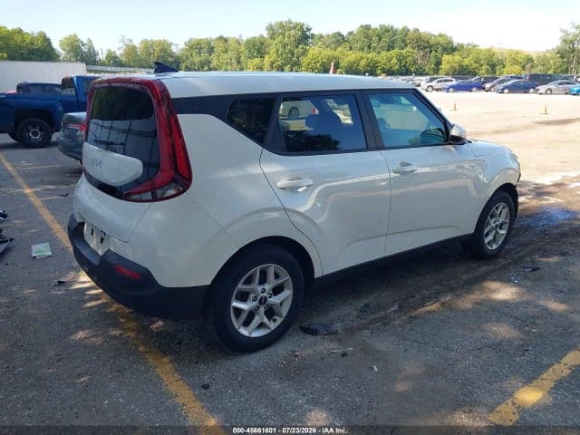 2022 KIA SOUL LX 4