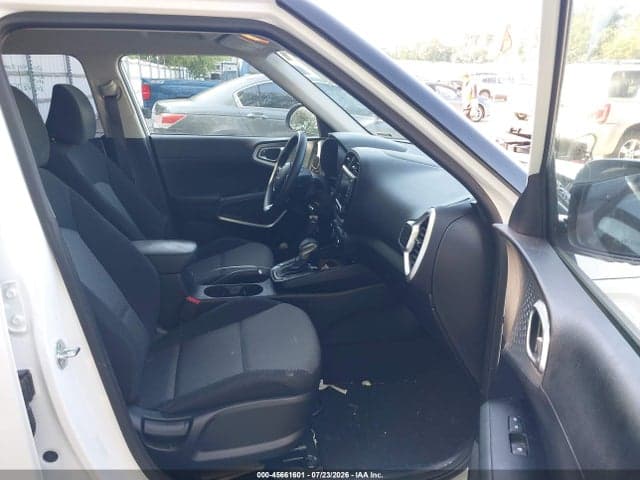 2022 KIA SOUL LX 5