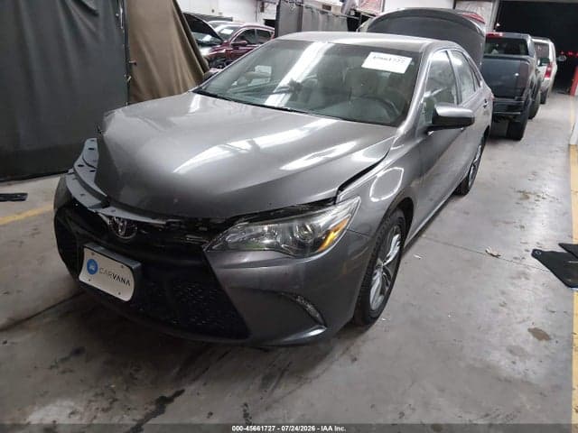 2017 TOYOTA CAMRY SE 2