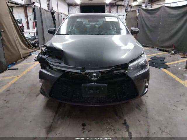 2017 TOYOTA CAMRY SE 13