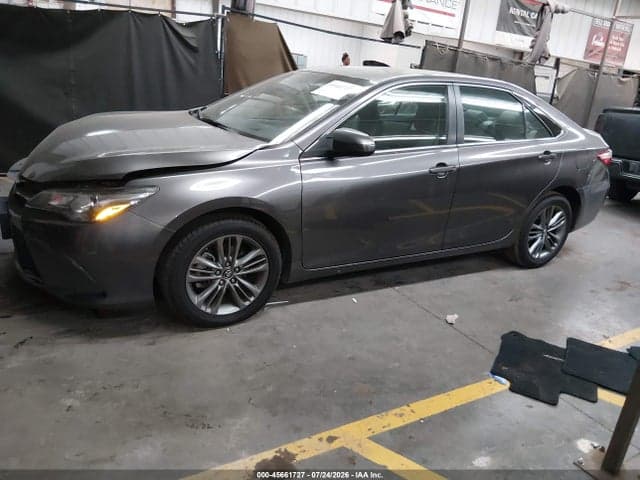 2017 TOYOTA CAMRY SE 15