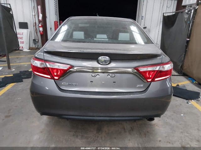 2017 TOYOTA CAMRY SE 17