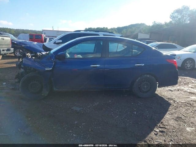 2018 NISSAN VERSA 1.6 SV 1