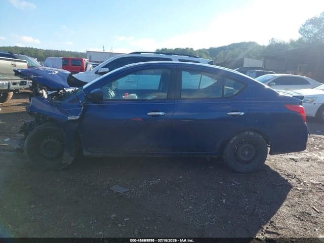 2018 NISSAN VERSA 1.6 SV 2