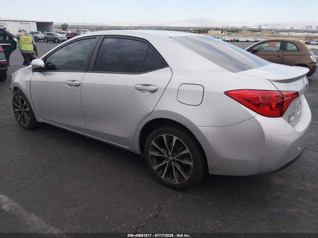 2017 TOYOTA COROLLA SE 3