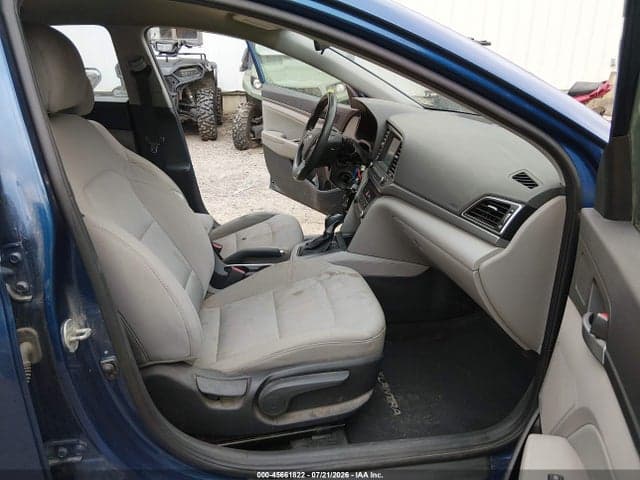 2017 HYUNDAI ELANTRA SE 5