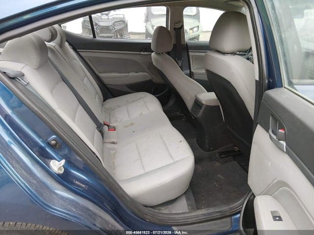 2017 HYUNDAI ELANTRA SE 8