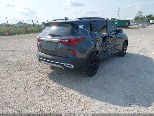 2022 KIA SELTOS EX 4