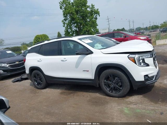 2024 GMC TERRAIN AWD AT4 12