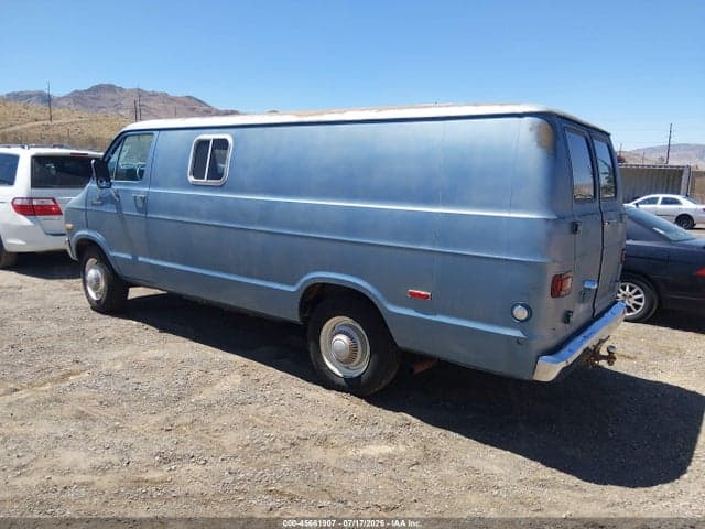 1977 DODGE TRADESMAN 300 3